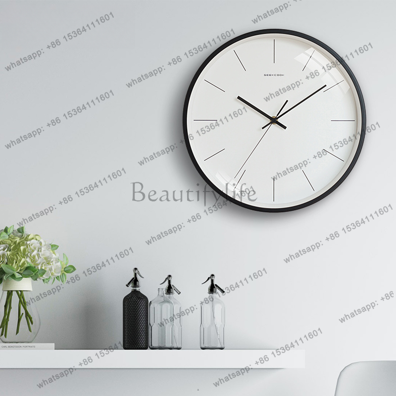 Interior Design Organic Modern - Zegar ścienny w stylu light luxury,