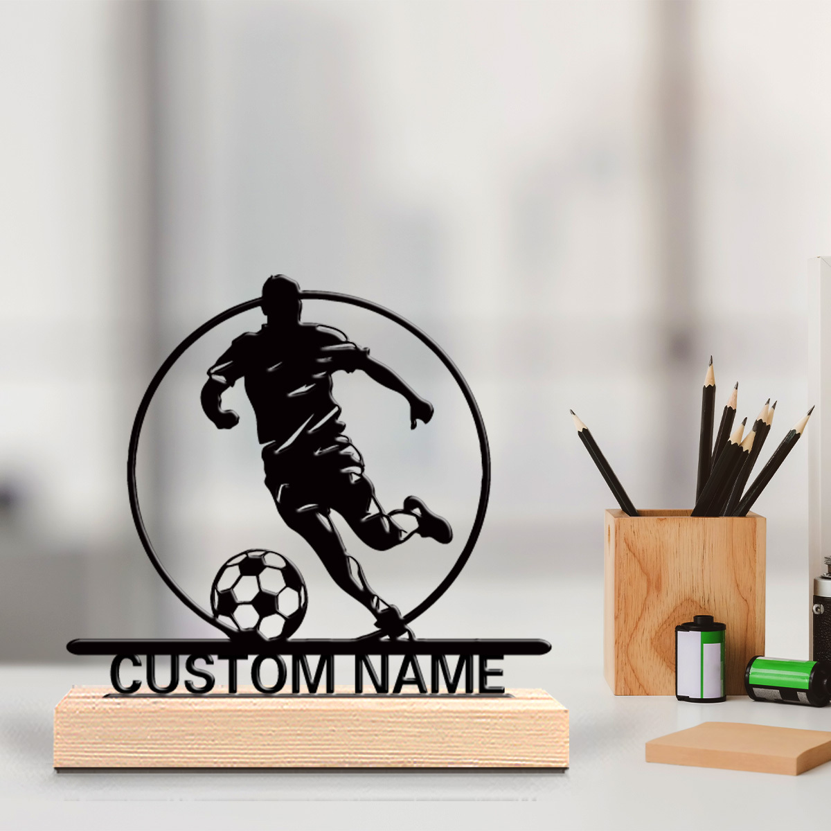 Metalowa statuetka piłkarza z  – Interior Design Office recenzja i cena