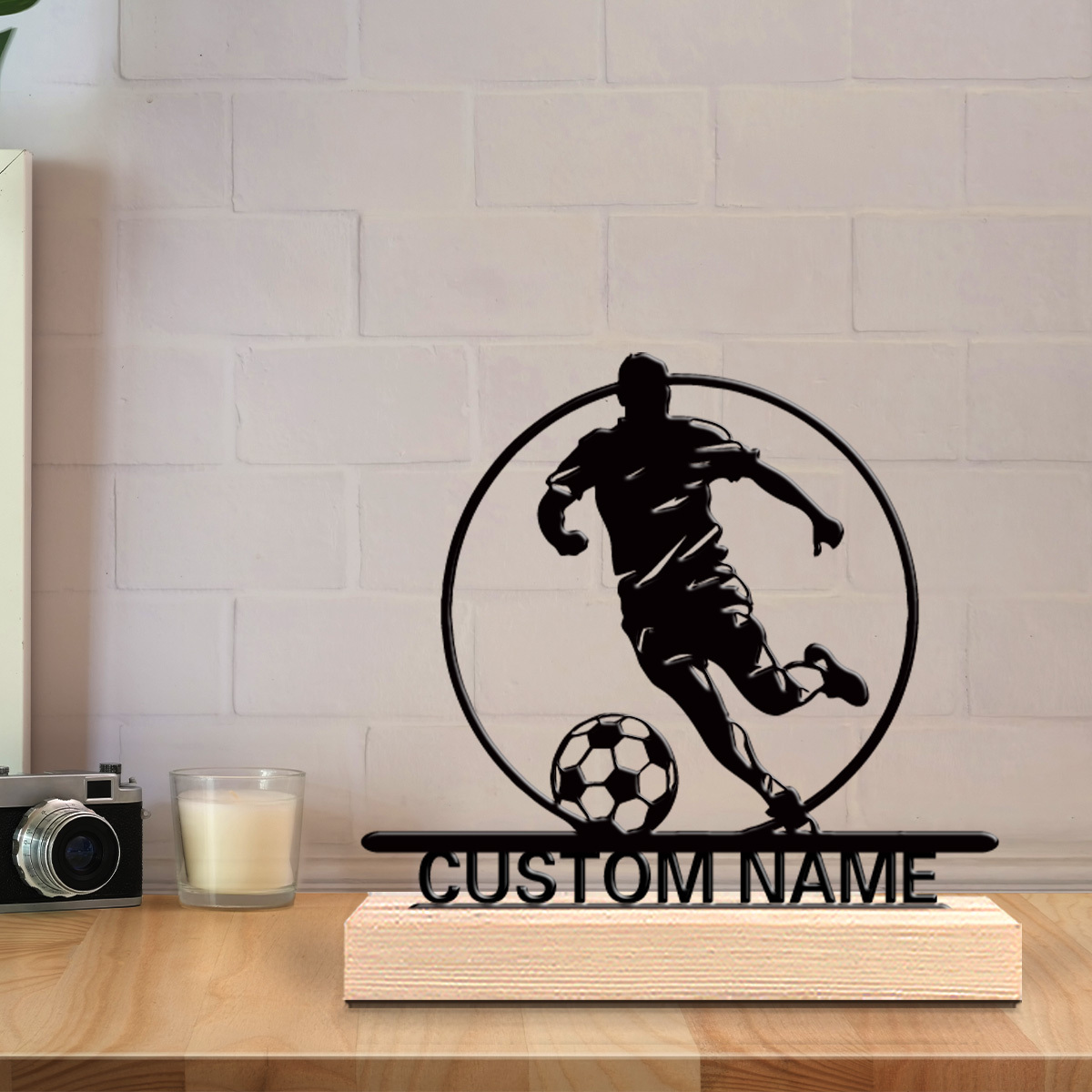 Metalowa statuetka piłkarza z  – Interior Design Office recenzja i cena